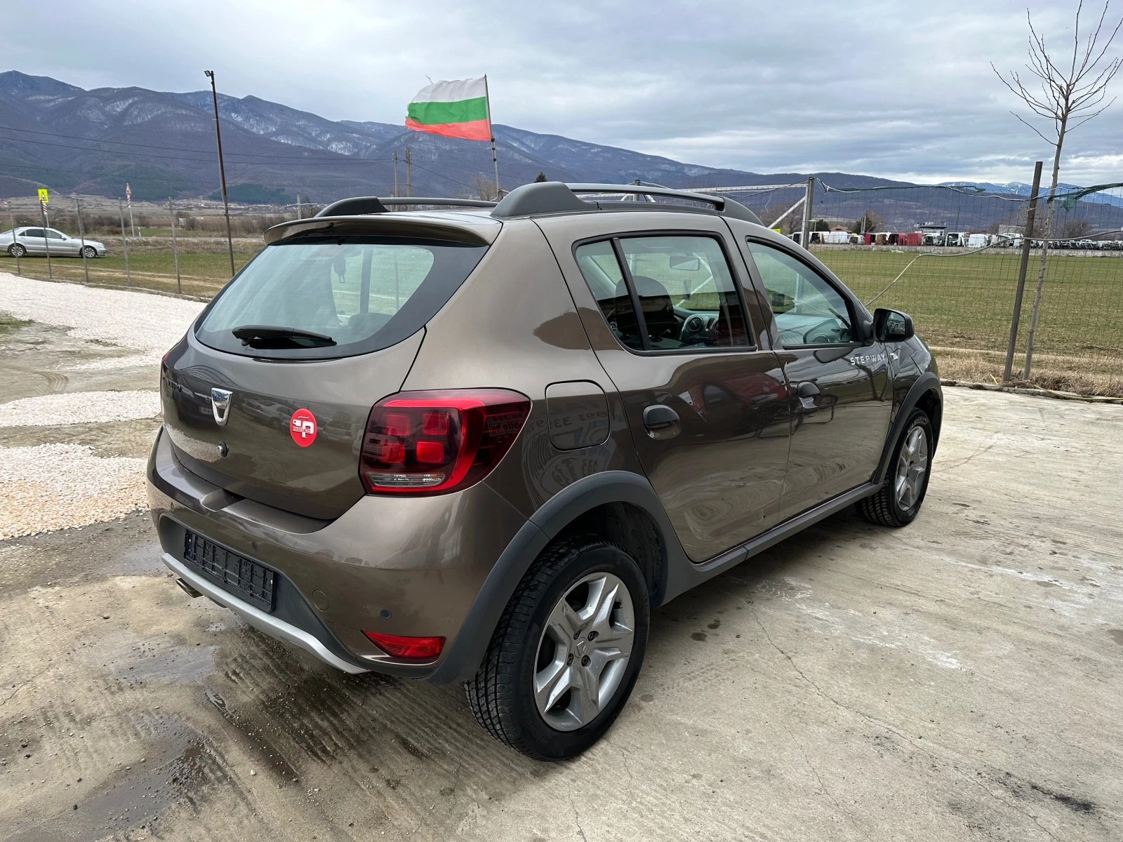 Dacia Sandero STEPWAY 1.0TCe/ 101к.с./ LPG - изображение 5