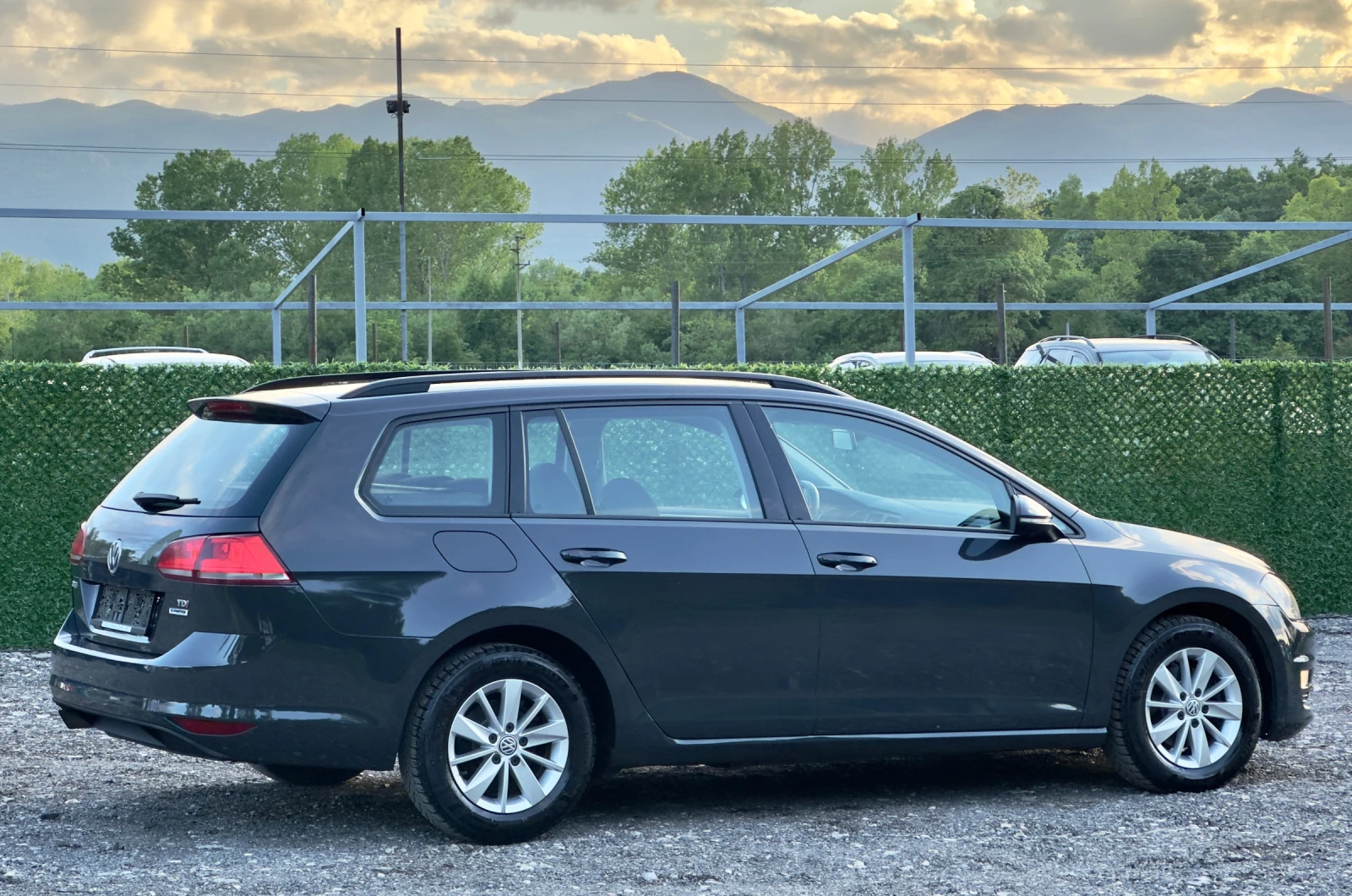 VW Golf 1.6TDI - изображение 4