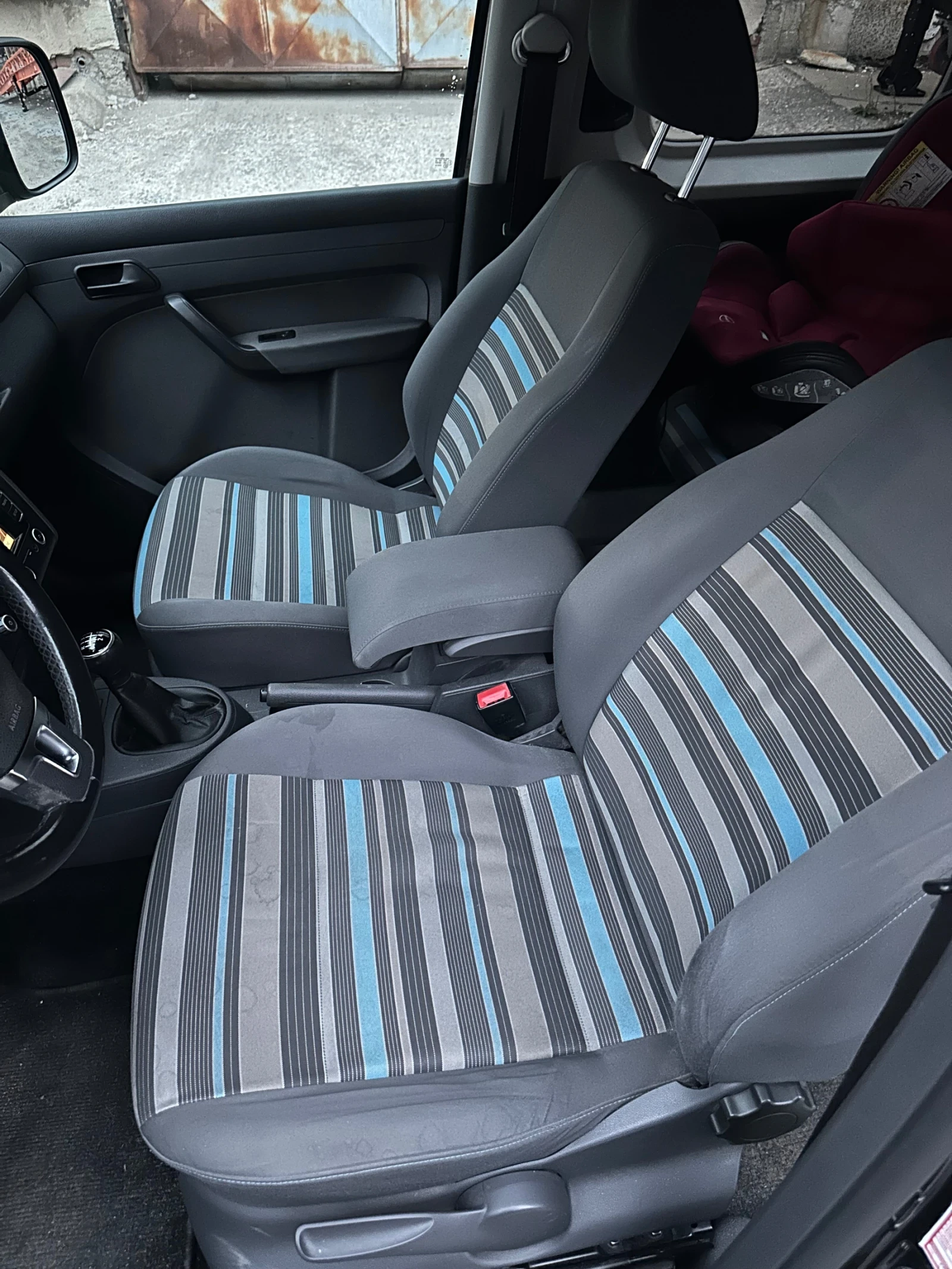 VW Caddy 2.0i | Mobile.bg � ����������� 12