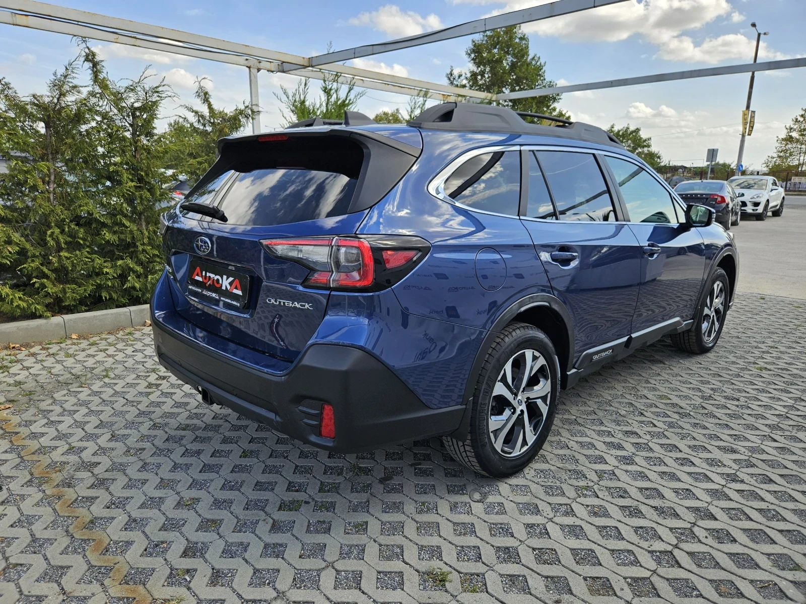 Subaru Outback 2.5i-185kc= 35.000км= ДИСТРОНИК= H&K= CAR PLAY - изображение 3