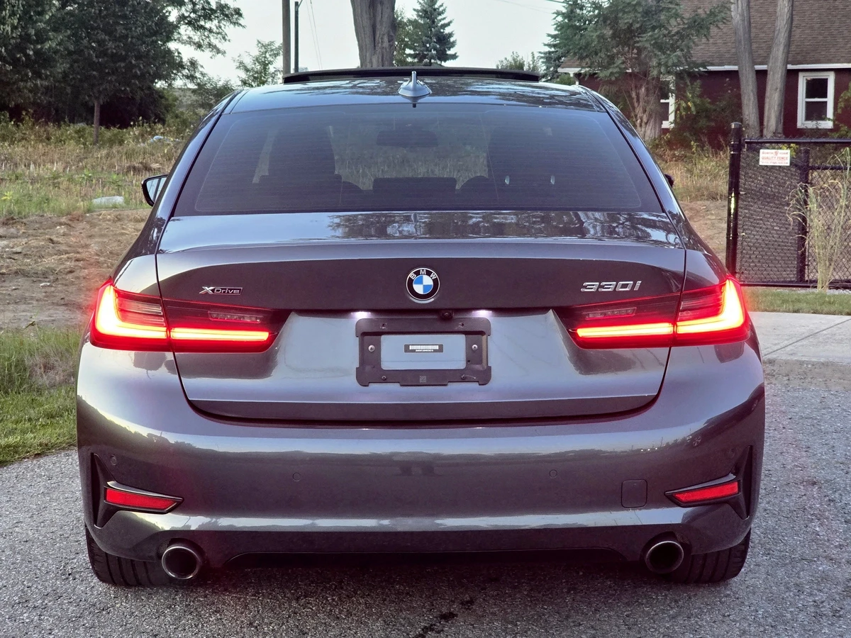 BMW 330 xDrive  - изображение 6