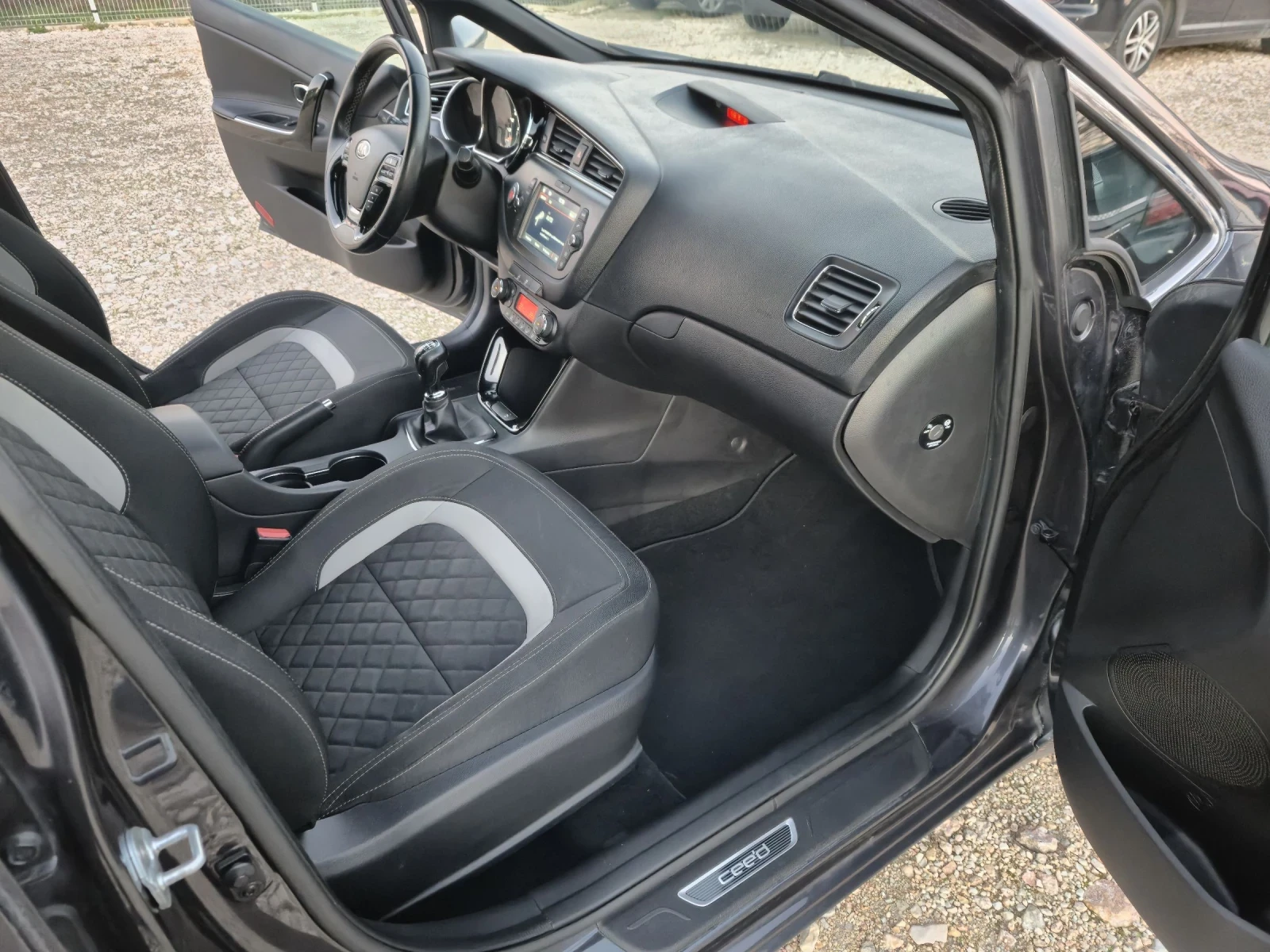 Kia Ceed GT-line* 1.6 CRDi* 110�.� | Mobile.bg � ����������� 15