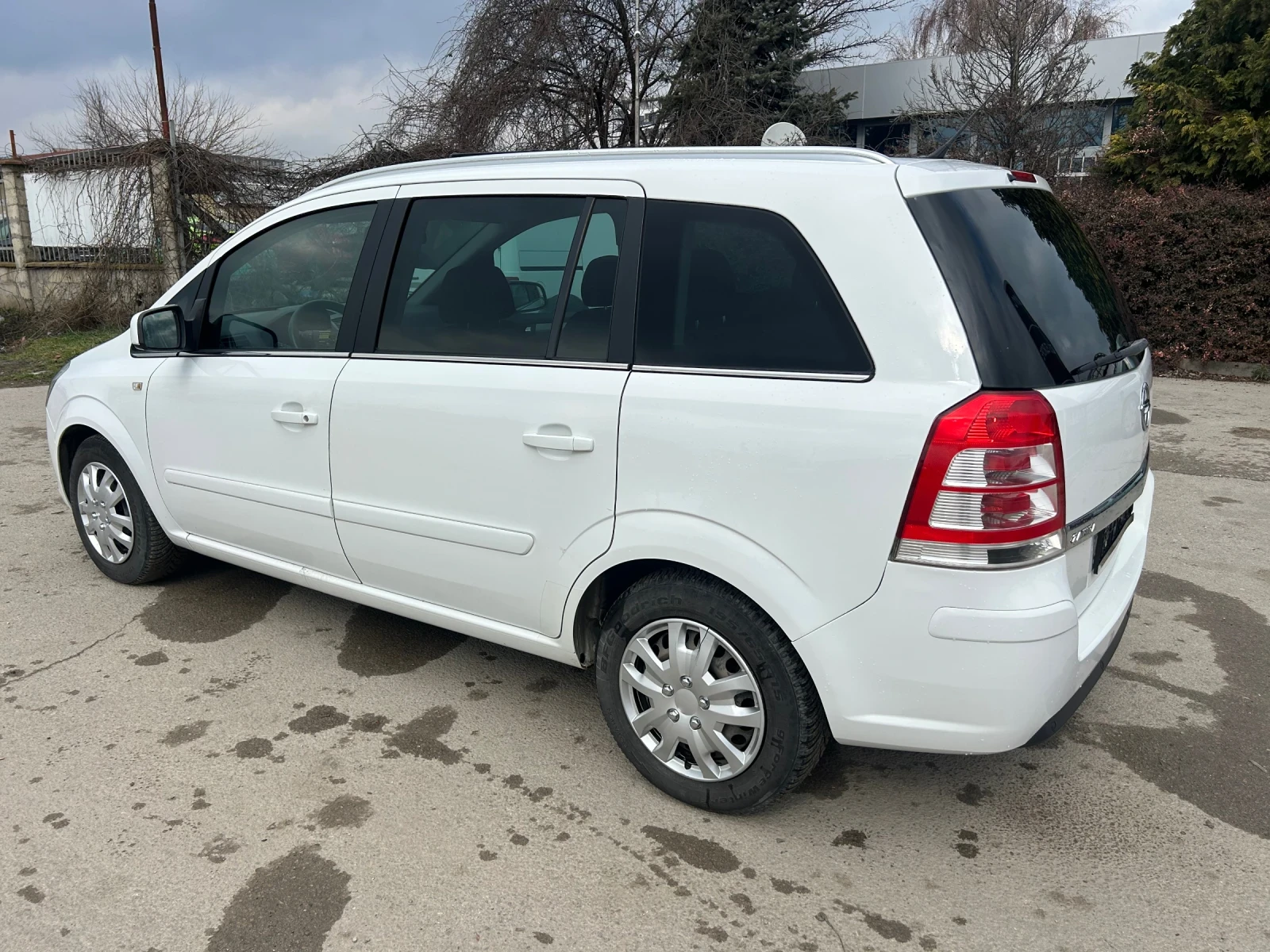 Opel Zafira 1, 8i facelift Швейцария - изображение 4