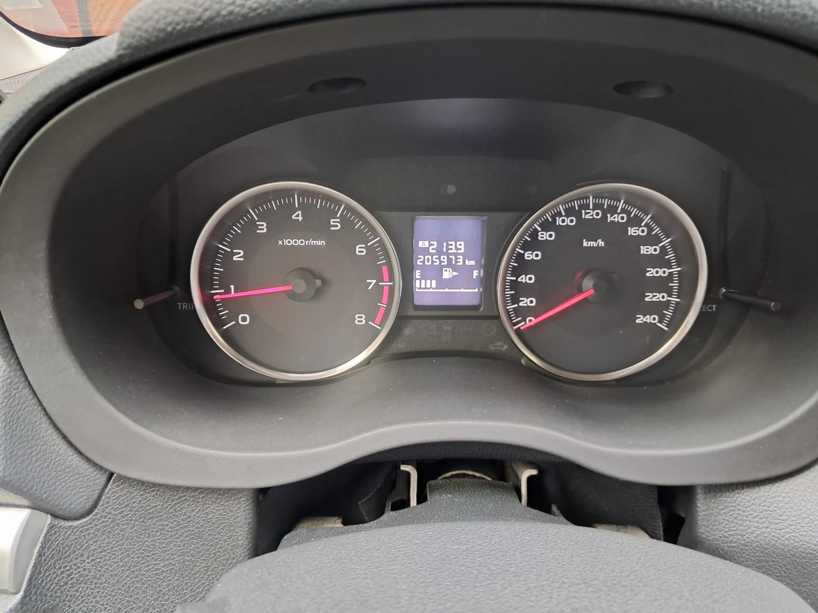 Subaru XV, снимка 8 - Автомобили и джипове - 53757333