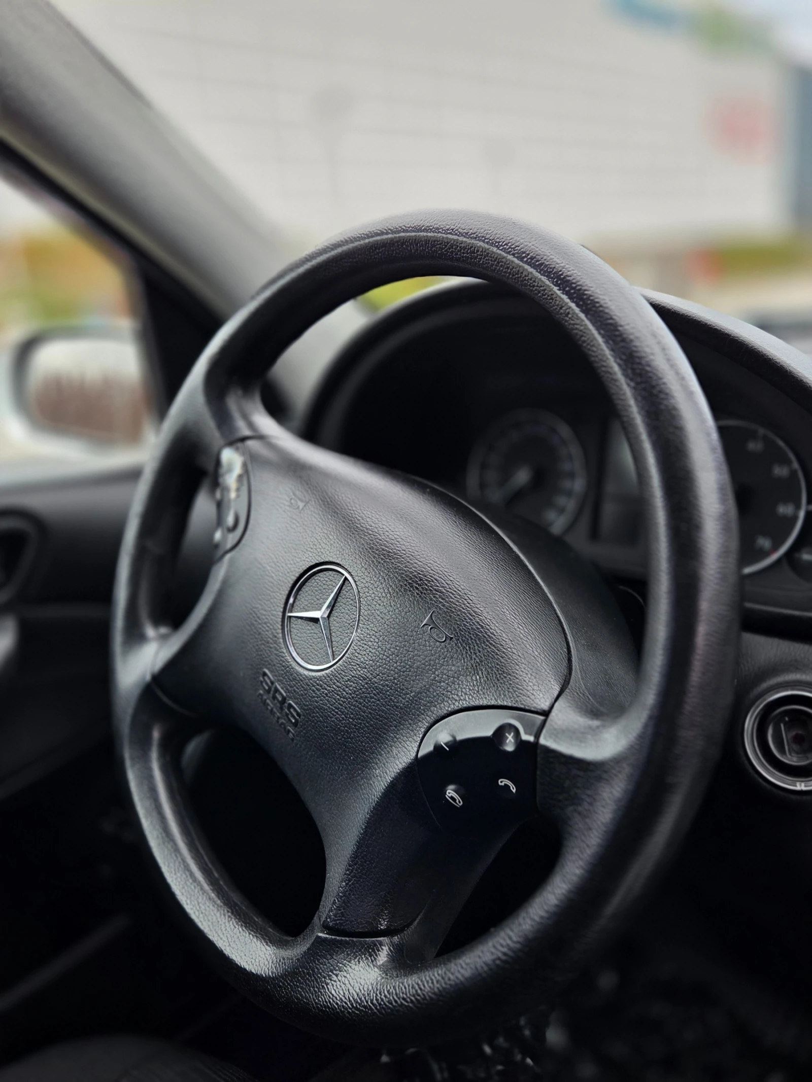 Mercedes-Benz C 200 KOMPRESSOR* 6 ��.* ITALIA* ������� | Mobile.bg � ����������� 6