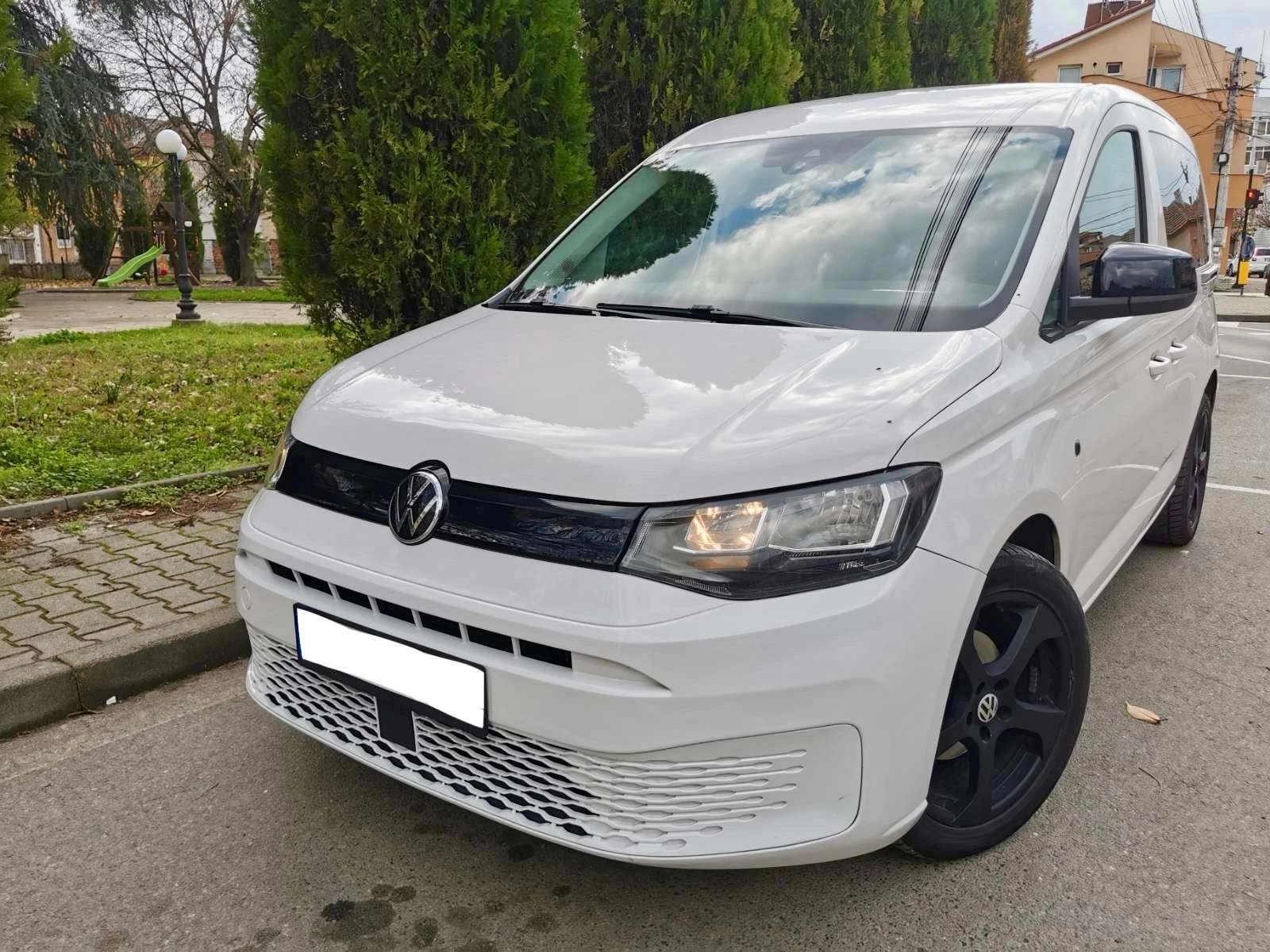 VW Caddy, снимка 3 - Автомобили и джипове - 54520907