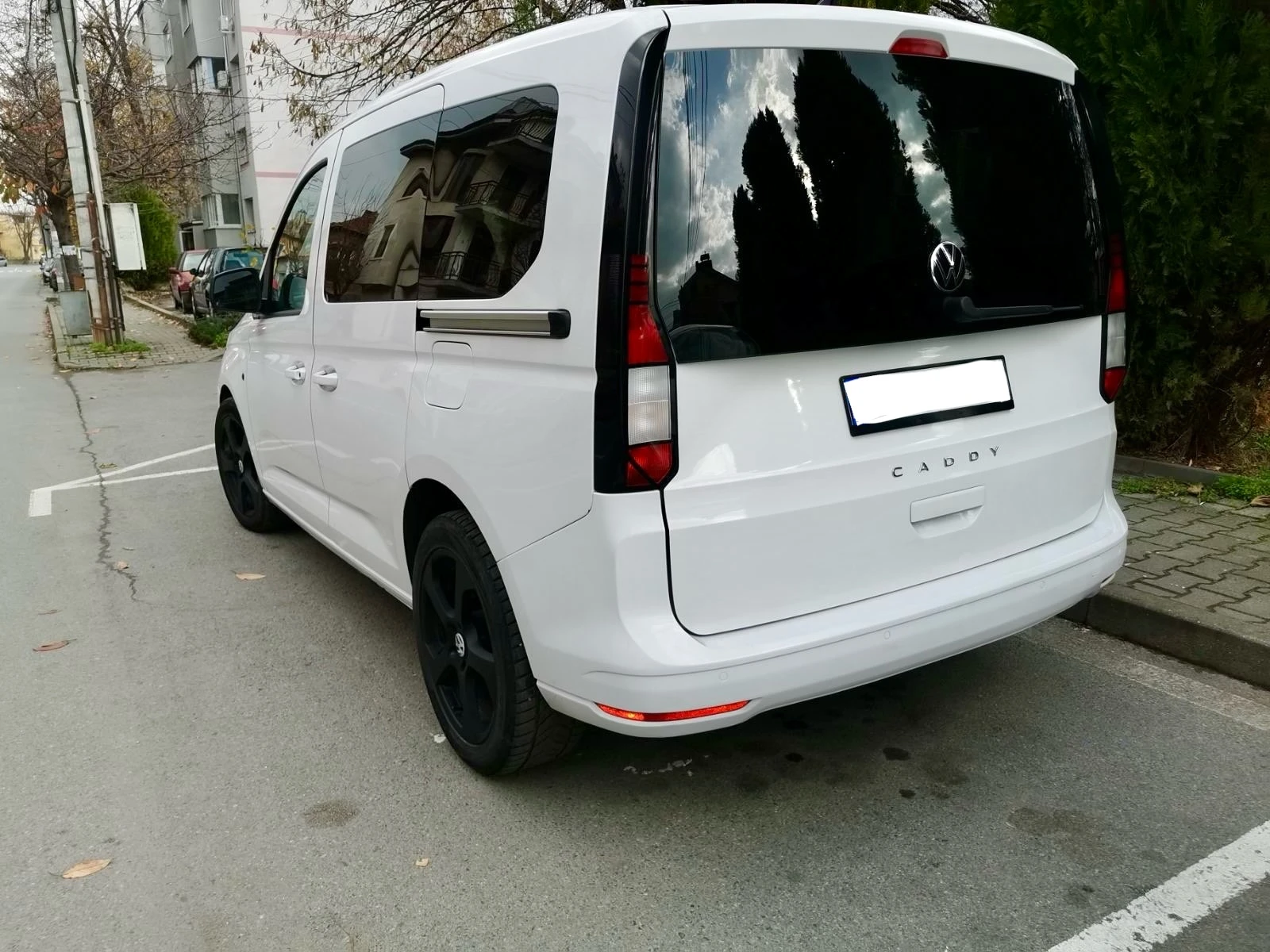 VW Caddy, снимка 5 - Автомобили и джипове - 54520907