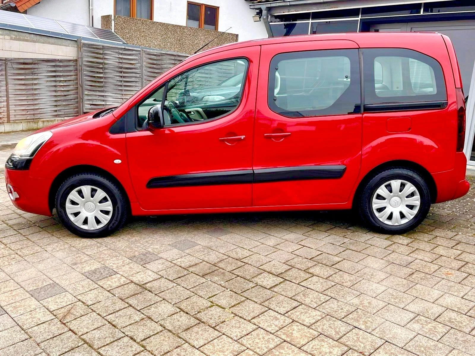 Citroen Berlingo 1.6 hdi 92 к.с. Евро 5, снимка 6 - Автомобили и джипове - 54164121