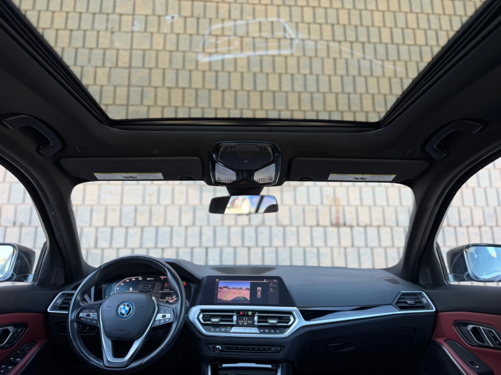 BMW 330 HYBRID * ПОДГРЕВ * ПАНОРАМА * ЧЕРВЕН САЛОН * , снимка 8 - Автомобили и джипове - 54243338