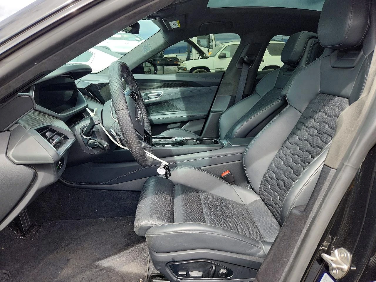 Audi E-Tron GT * Prestige* , снимка 7 - Автомобили и джипове - 54533264