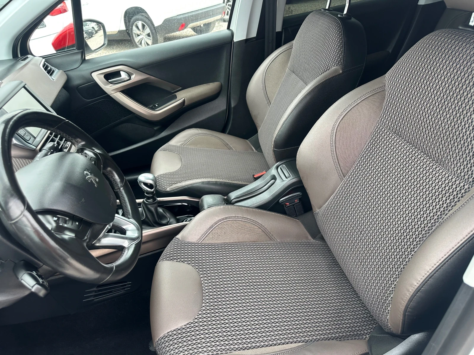 Peugeot 2008 ALLURE EURO6, снимка 8 - Автомобили и джипове - 54879751