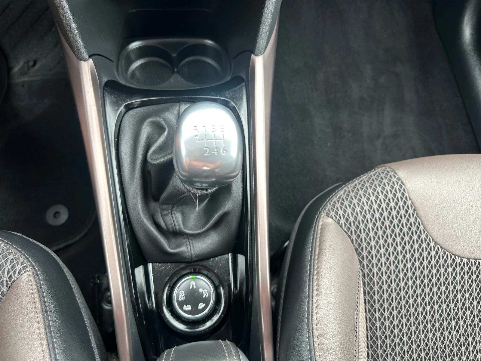 Peugeot 2008 ALLURE EURO6, снимка 12 - Автомобили и джипове - 54879751
