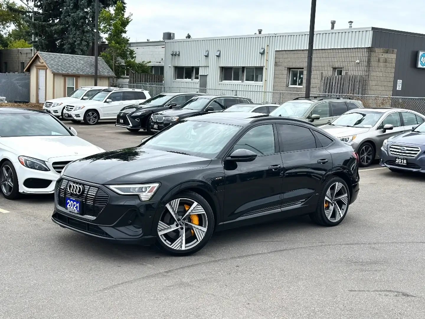 Audi E-Tron SPORTBACK 55 QUATTRO TECHNIK S-LINE NAVIGATION HUD, снимка 2 - Автомобили и джипове - 54883004