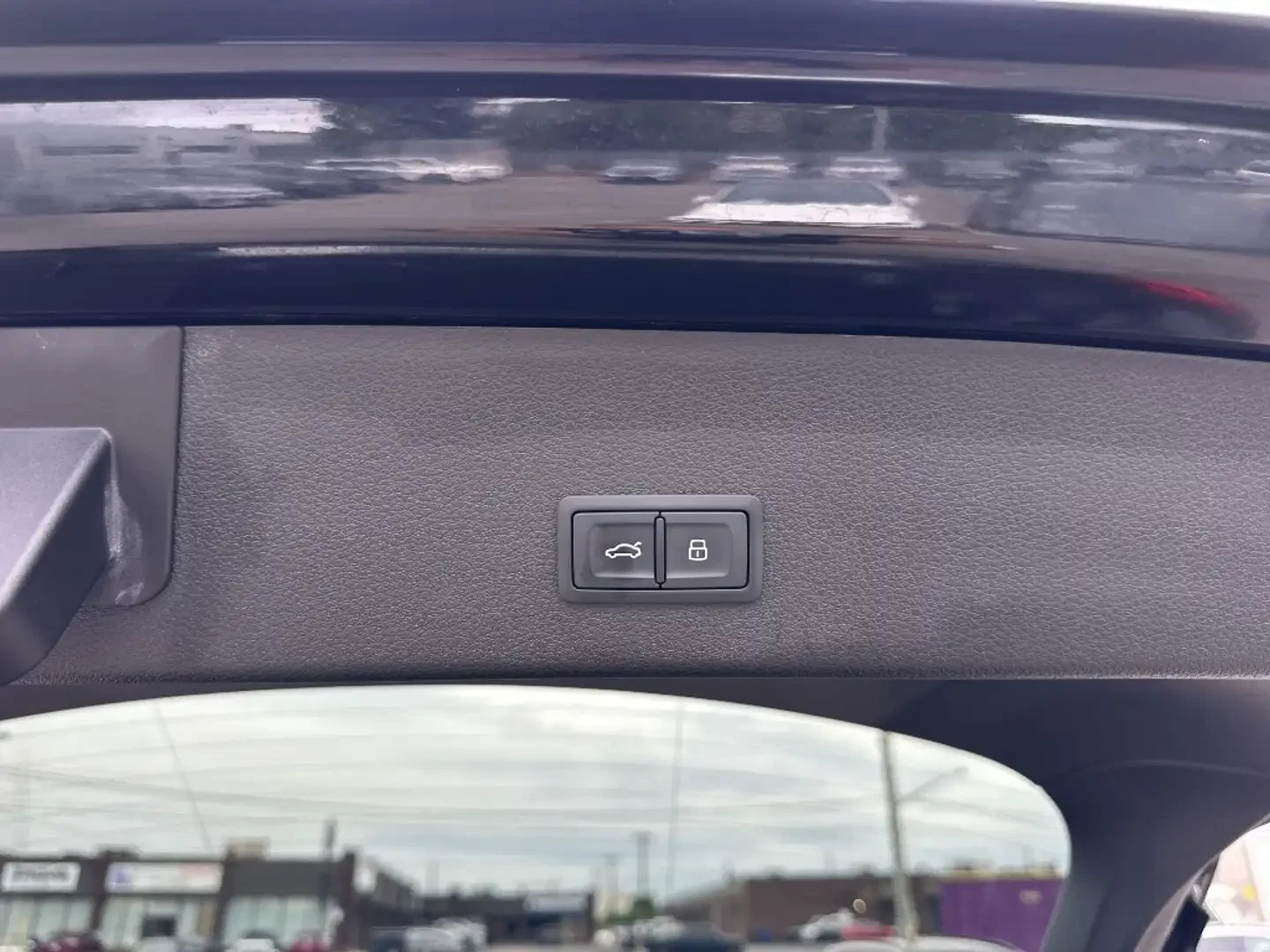 Audi E-Tron SPORTBACK 55 QUATTRO TECHNIK S-LINE NAVIGATION HUD, снимка 15 - Автомобили и джипове - 54883004