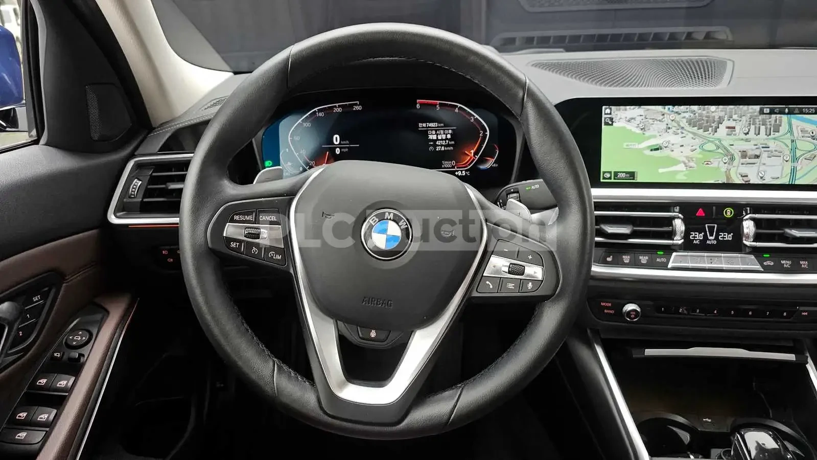 BMW 320 HEAD-UP * ПАНО * ПОДГРЕВИ * ФИКСИРАНА ЦЕНА ДО БГ, снимка 13 - Автомобили и джипове - 55032692
