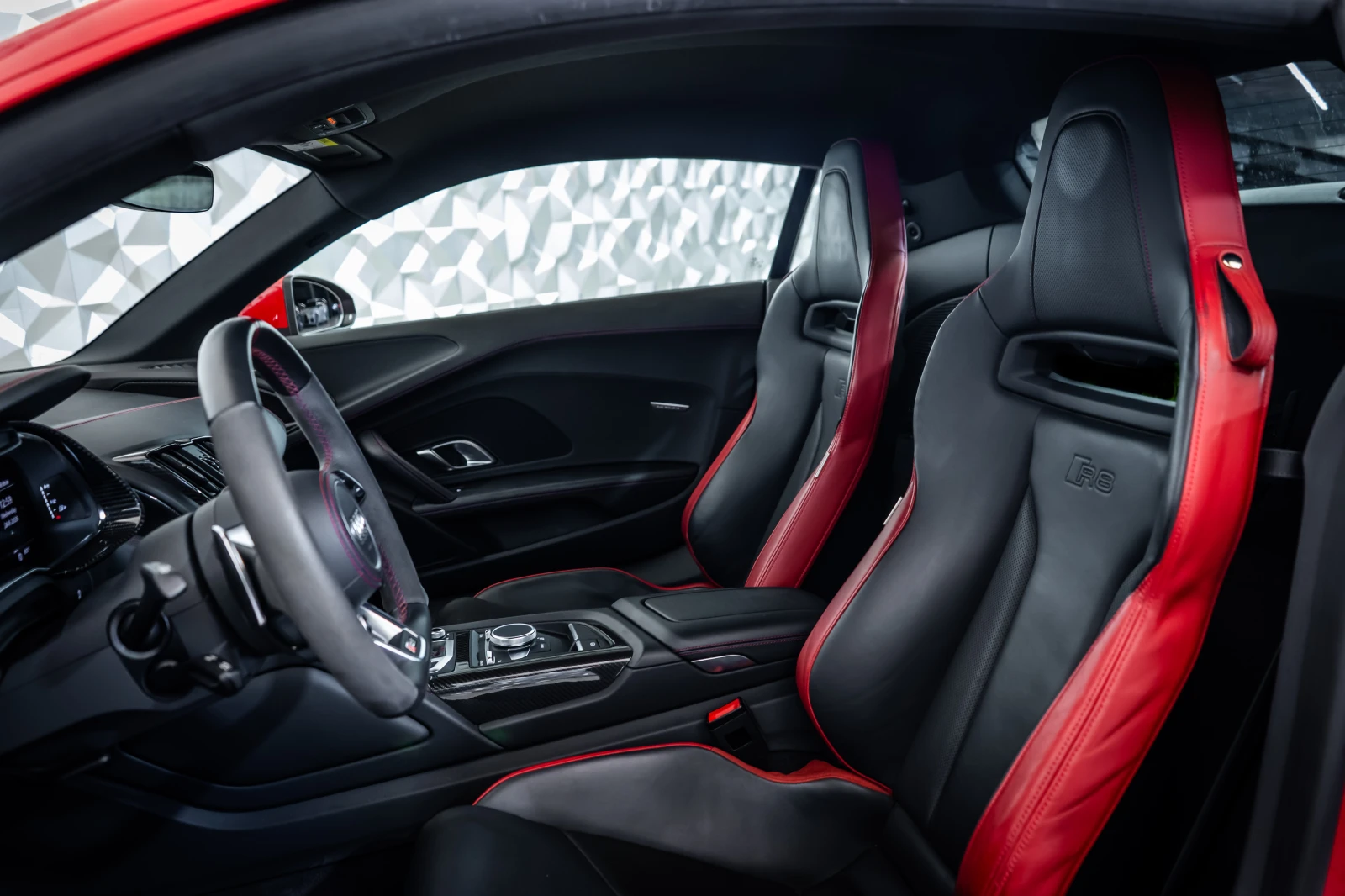 Audi R8 5.2 V10 Performance RWD* Ceramic* Exclusive, снимка 10 - Автомобили и джипове - 55034867