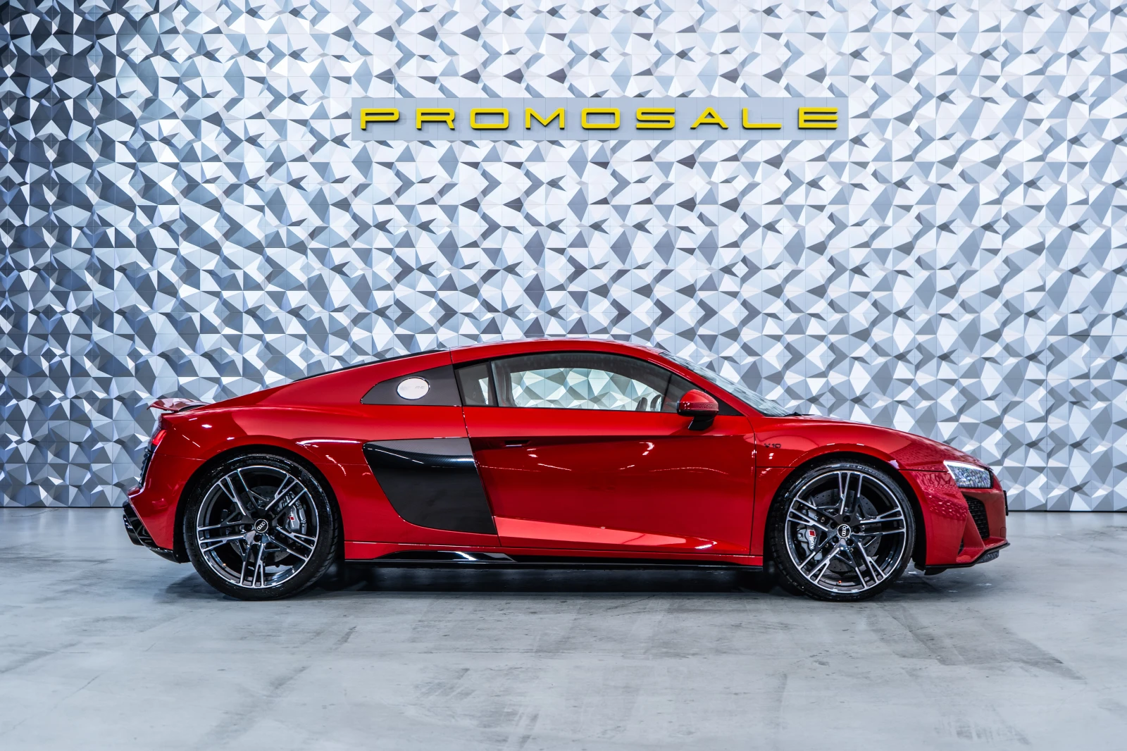Audi R8 5.2 V10 Performance RWD* Ceramic* Exclusive, снимка 6 - Автомобили и джипове - 55034867
