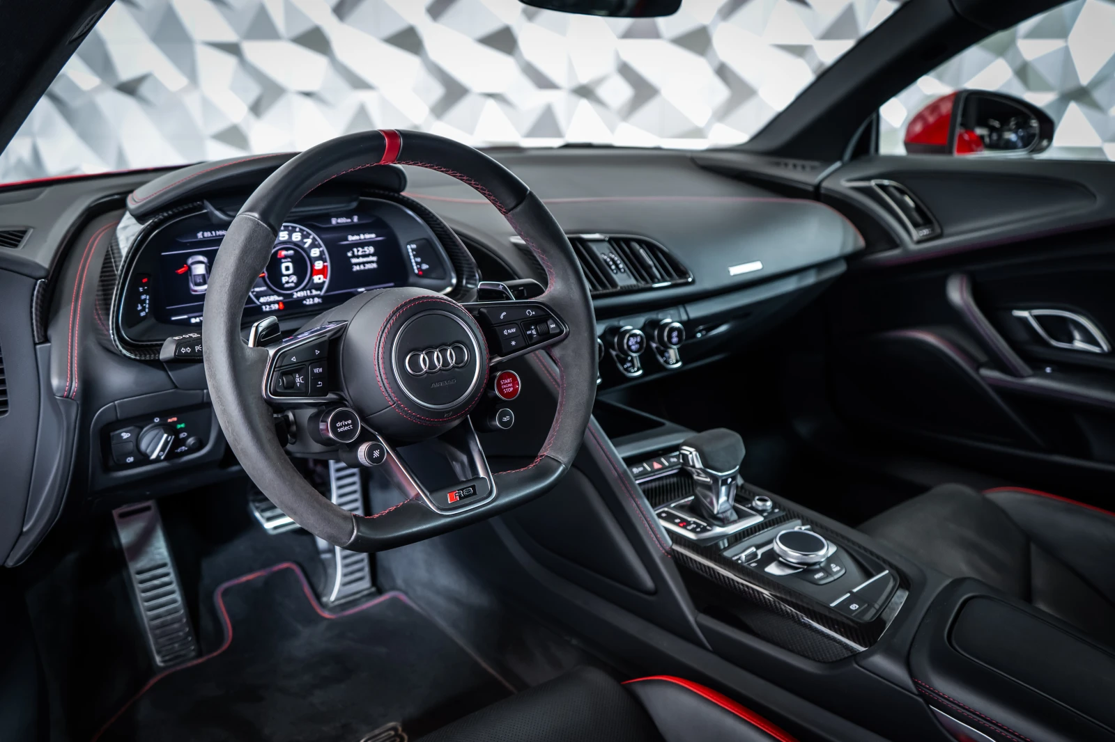 Audi R8 5.2 V10 Performance RWD* Ceramic* Exclusive, снимка 8 - Автомобили и джипове - 55034867