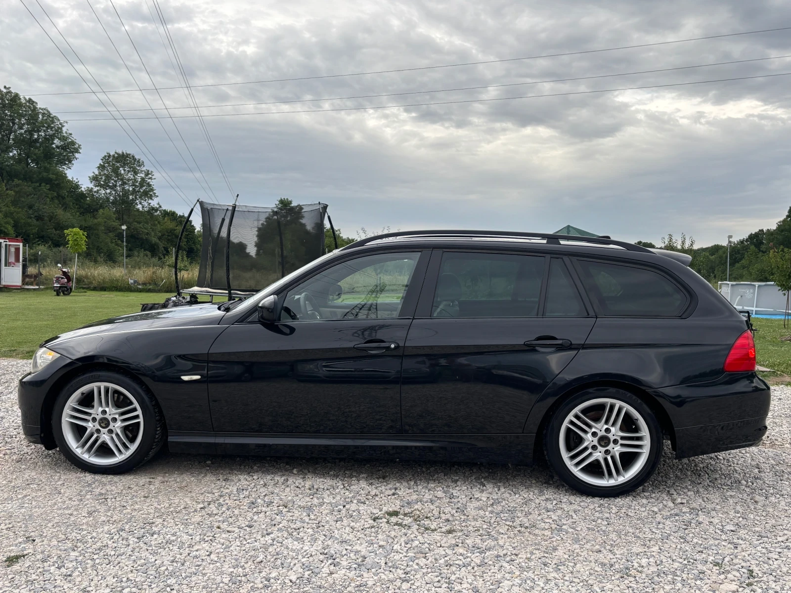BMW 320 Автомат/Навигация CiC/Панорама/Keyless, снимка 3 - Автомобили и джипове - 55220256