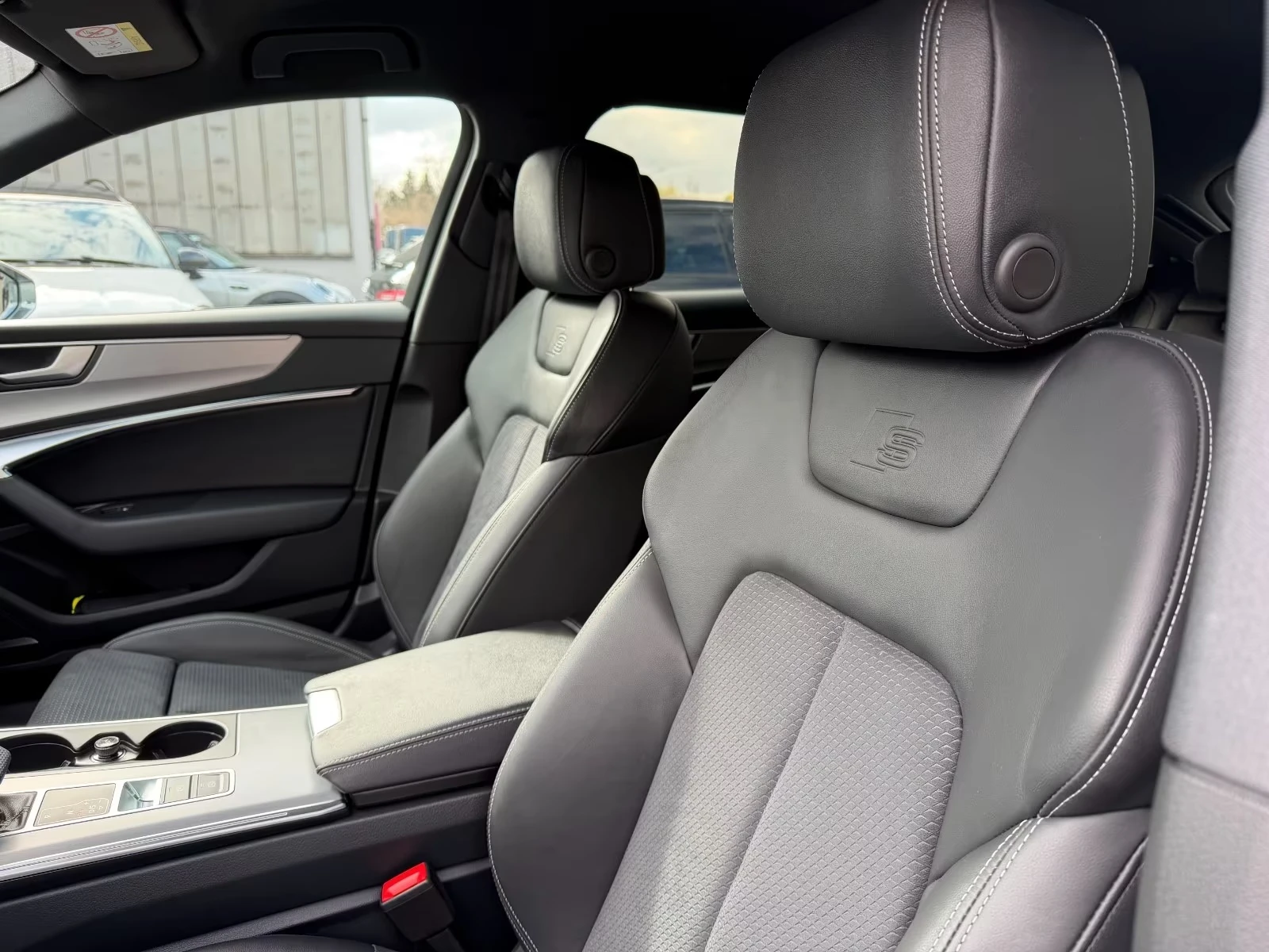 Audi S6 AVANT / QUATTRO / B&O / MATRIX / 360 / MILD HYBRID, снимка 9 - Автомобили и джипове - 55307931