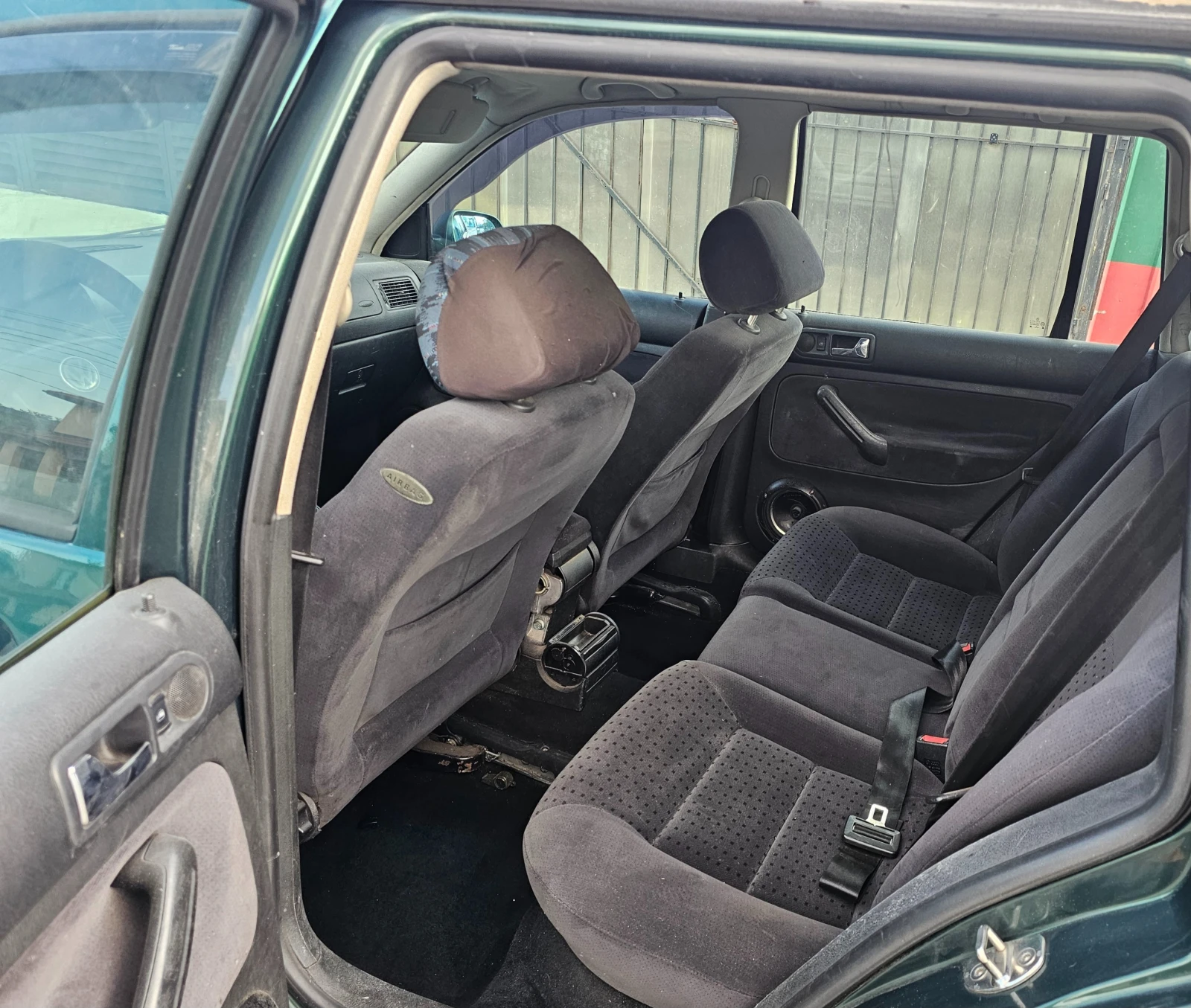 VW Golf 1.9TDI-4x4-Гаражен, снимка 16 - Автомобили и джипове - 55837497
