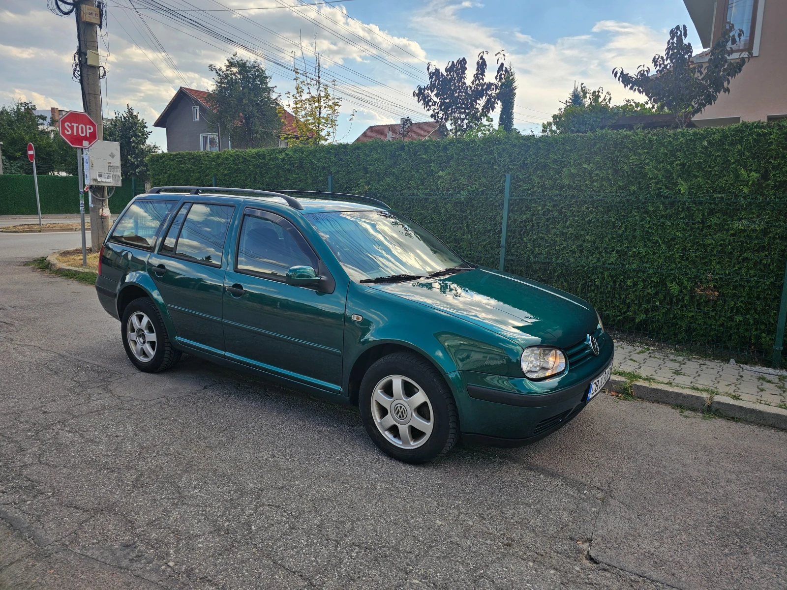 VW Golf 1.9TDI-4x4-Гаражен, снимка 12 - Автомобили и джипове - 55837497