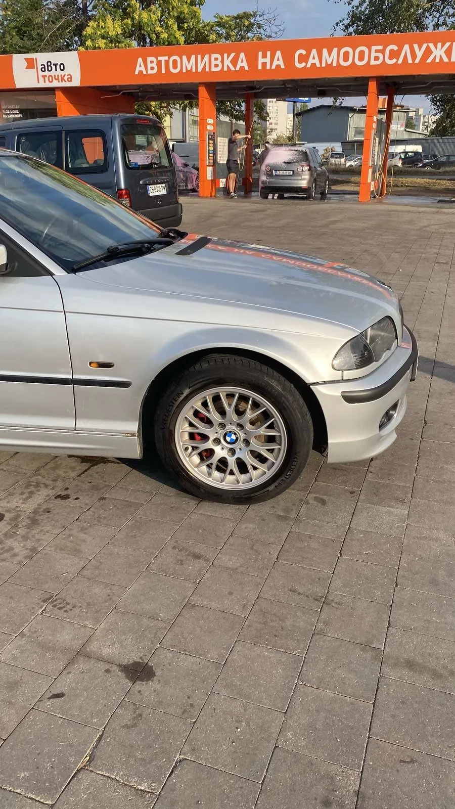 BMW 318, снимка 8 - Автомобили и джипове - 55951291