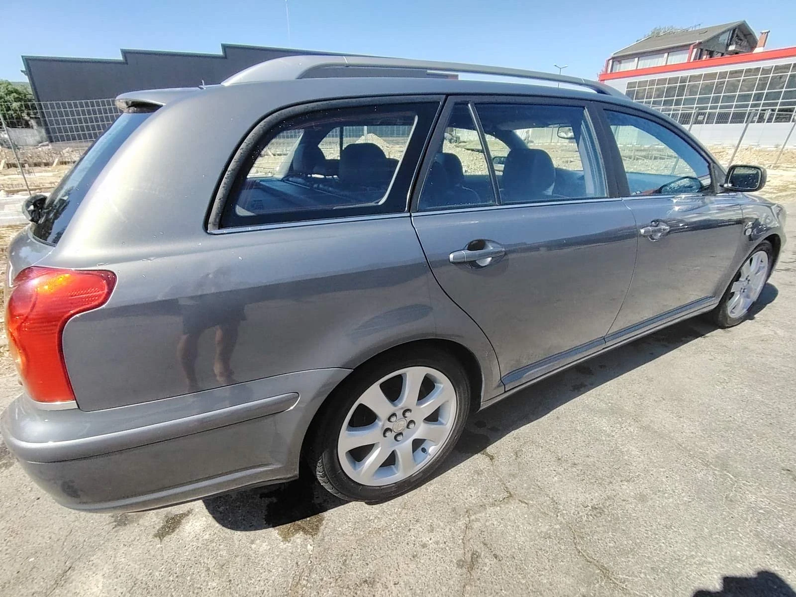 Toyota Avensis, снимка 5 - Автомобили и джипове - 55976154