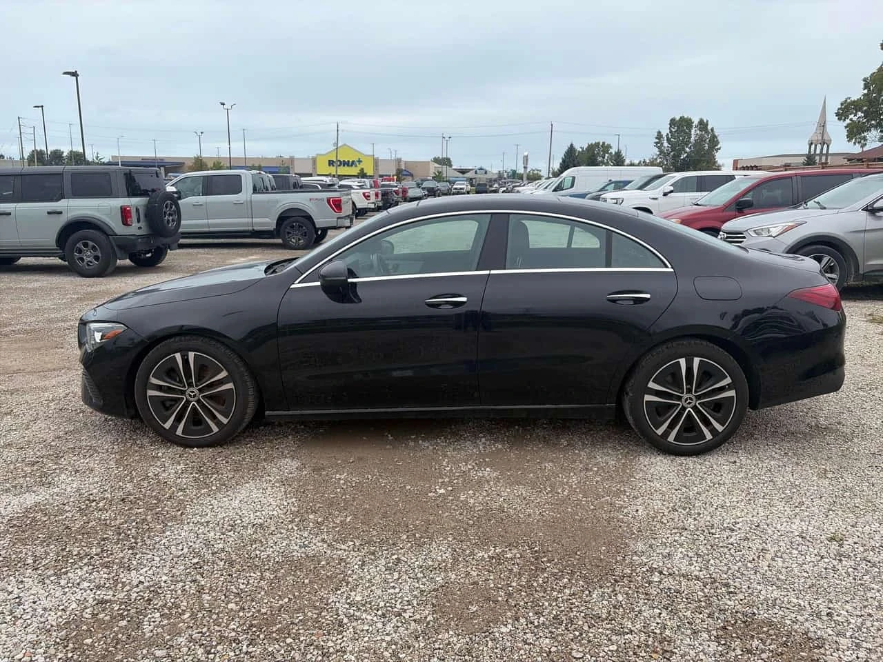 Mercedes-Benz CLA 250 4MATIC* DISTRONIC* AMBIENTNO* PANO* , снимка 2 - Автомобили и джипове - 56182403