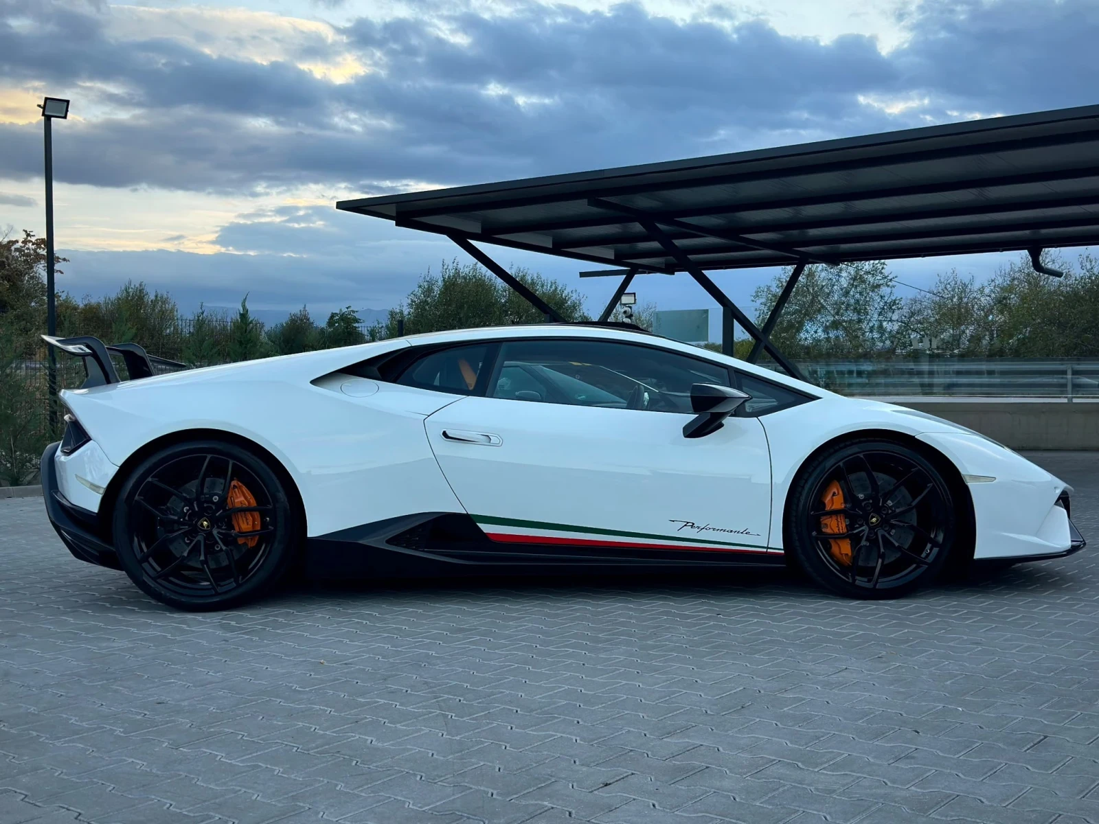 Lamborghini Huracan Ceramic perfomante, снимка 9 - Автомобили и джипове - 56662596