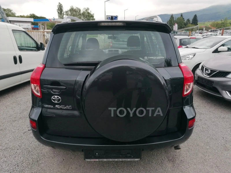 Toyota Rav4 2.0, снимка 6 - Автомобили и джипове - 45769045