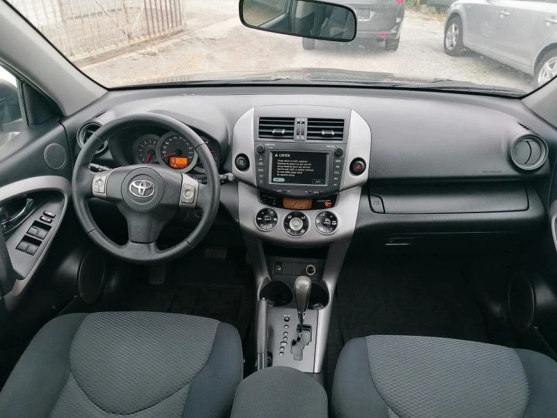 Toyota Rav4 2.0, снимка 15 - Автомобили и джипове - 45769045