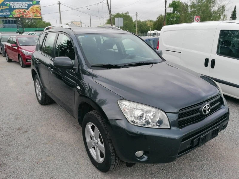 Toyota Rav4 2.0, снимка 3 - Автомобили и джипове - 45769045