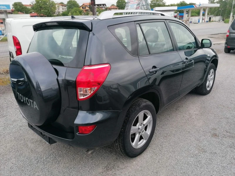 Toyota Rav4 2.0, снимка 4 - Автомобили и джипове - 45769045