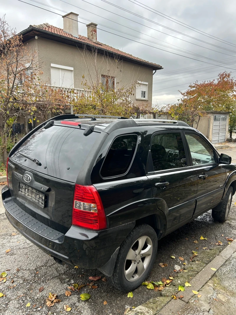 Kia Sportage, снимка 2 - Автомобили и джипове - 48077840