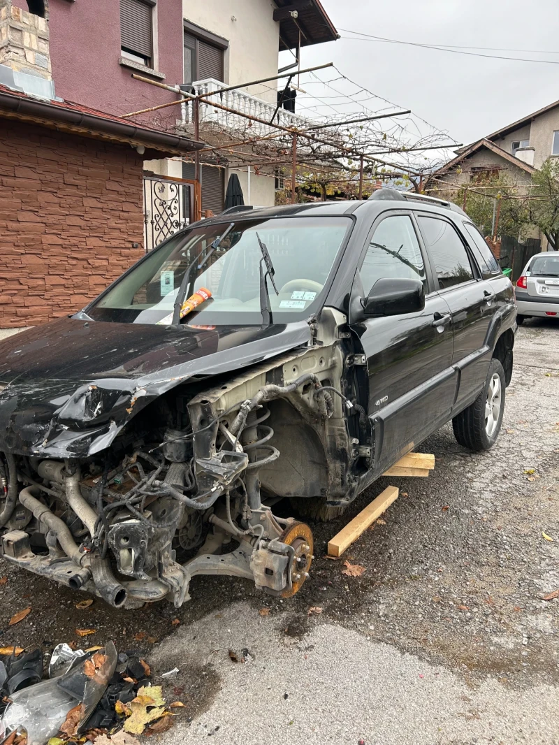 Kia Sportage, снимка 1 - Автомобили и джипове - 48077840