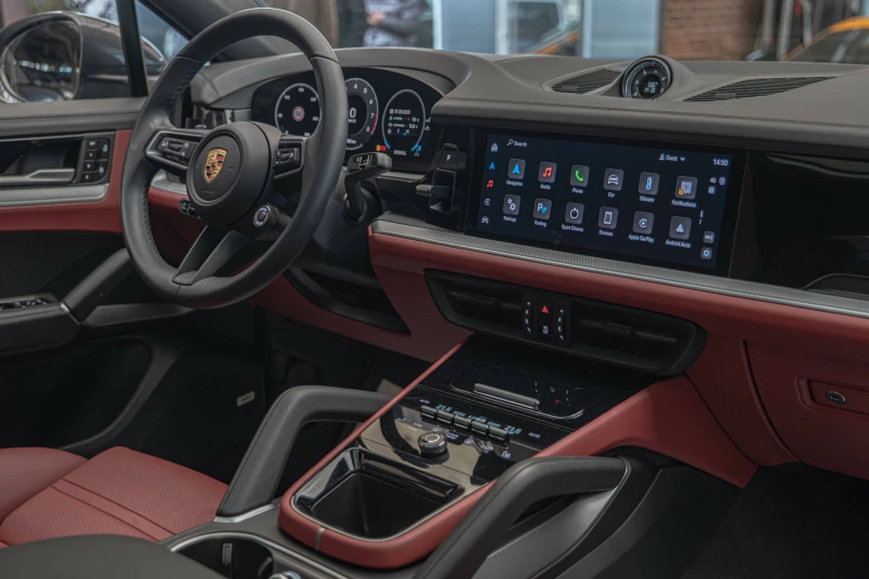 Porsche Cayenne S/4.0 V8/Coupe/PDCC Sport/Sport Design/HuD/Bose/Ch, снимка 11 - Автомобили и джипове - 49717646