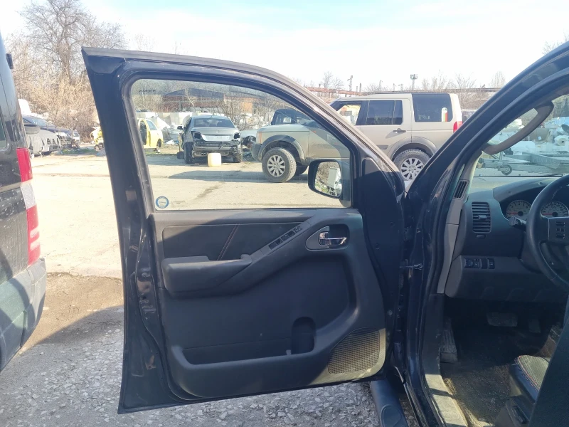 Nissan Navara 4.0 V6 бензин PRO-4X , снимка 8 - Автомобили и джипове - 52054117