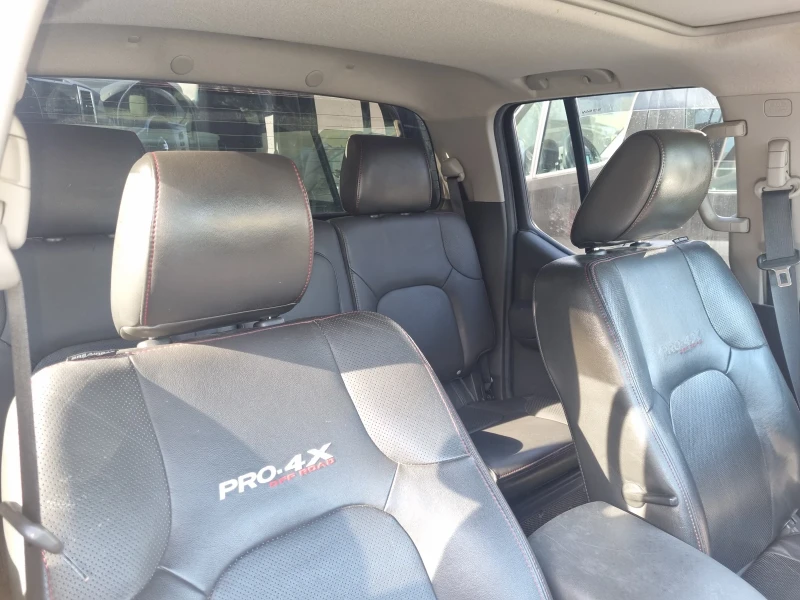 Nissan Navara 4.0 V6 бензин PRO-4X , снимка 4 - Автомобили и джипове - 52054117