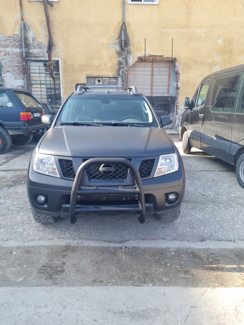 Nissan Navara 4.0 V6 бензин PRO-4X , снимка 2 - Автомобили и джипове - 52054117