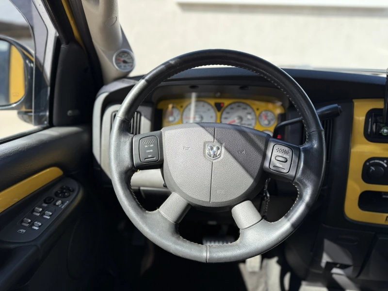 Dodge RAM 1500 SRT 10 VIPER POWERED 8.3L QUAD CAB, снимка 11 - Автомобили и джипове - 51817095