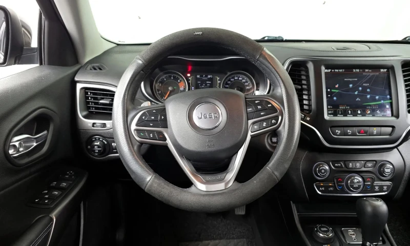 Jeep Cherokee 2.4 Lonzidud, снимка 11 - Автомобили и джипове - 51999430