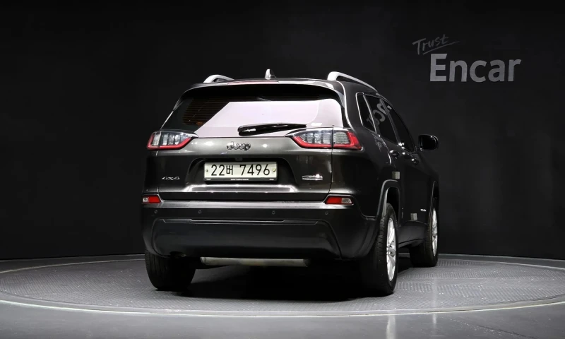 Jeep Cherokee 2.4 Lonzidud, снимка 4 - Автомобили и джипове - 51999430