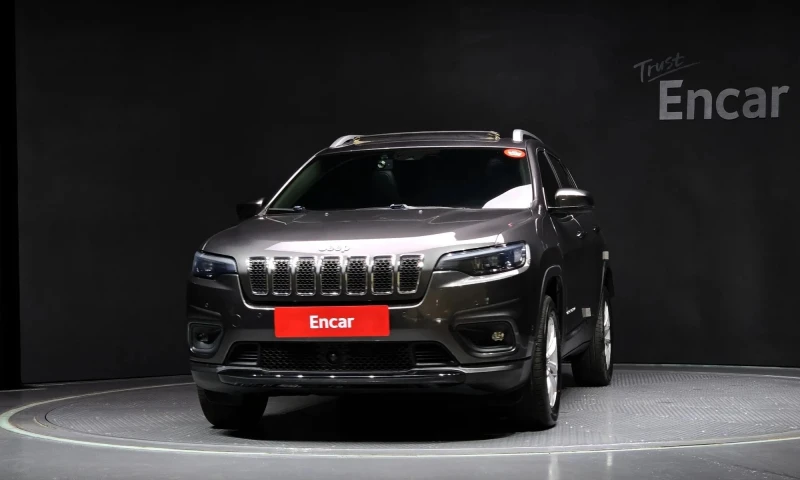 Jeep Cherokee 2.4 Lonzidud, снимка 3 - Автомобили и джипове - 51999430