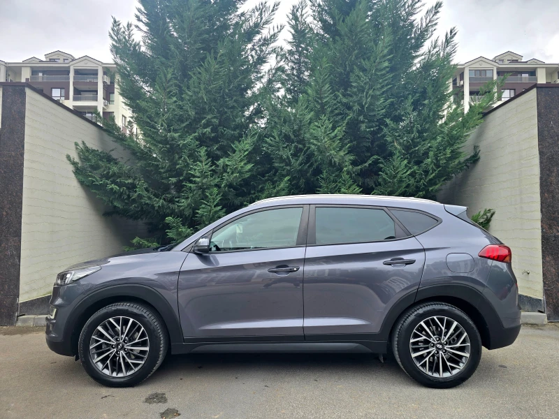 Hyundai Tucson 1.6 D PREMIUN-NAVI-KAMERA, снимка 8 - Автомобили и джипове - 52088303