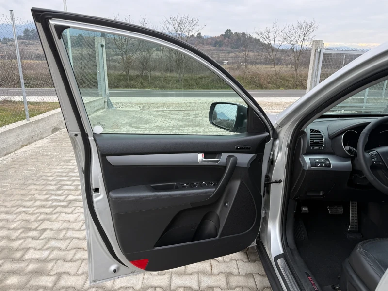 Kia Sorento NAVI CAMERA PANORAMA, снимка 9 - Автомобили и джипове - 52879226