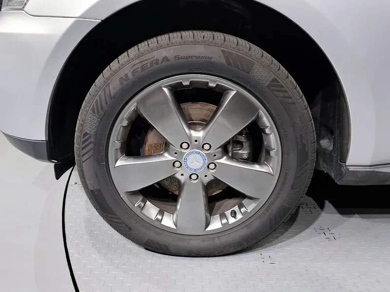 Mercedes-Benz ML 300 CDI, снимка 5 - Автомобили и джипове - 52876388