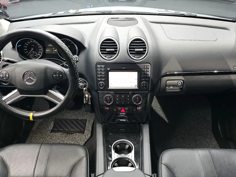 Mercedes-Benz ML 300 CDI, снимка 7 - Автомобили и джипове - 52876388