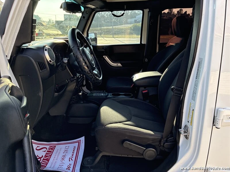 Jeep Wrangler Unlimited Sahara, снимка 12 - Автомобили и джипове - 53249097