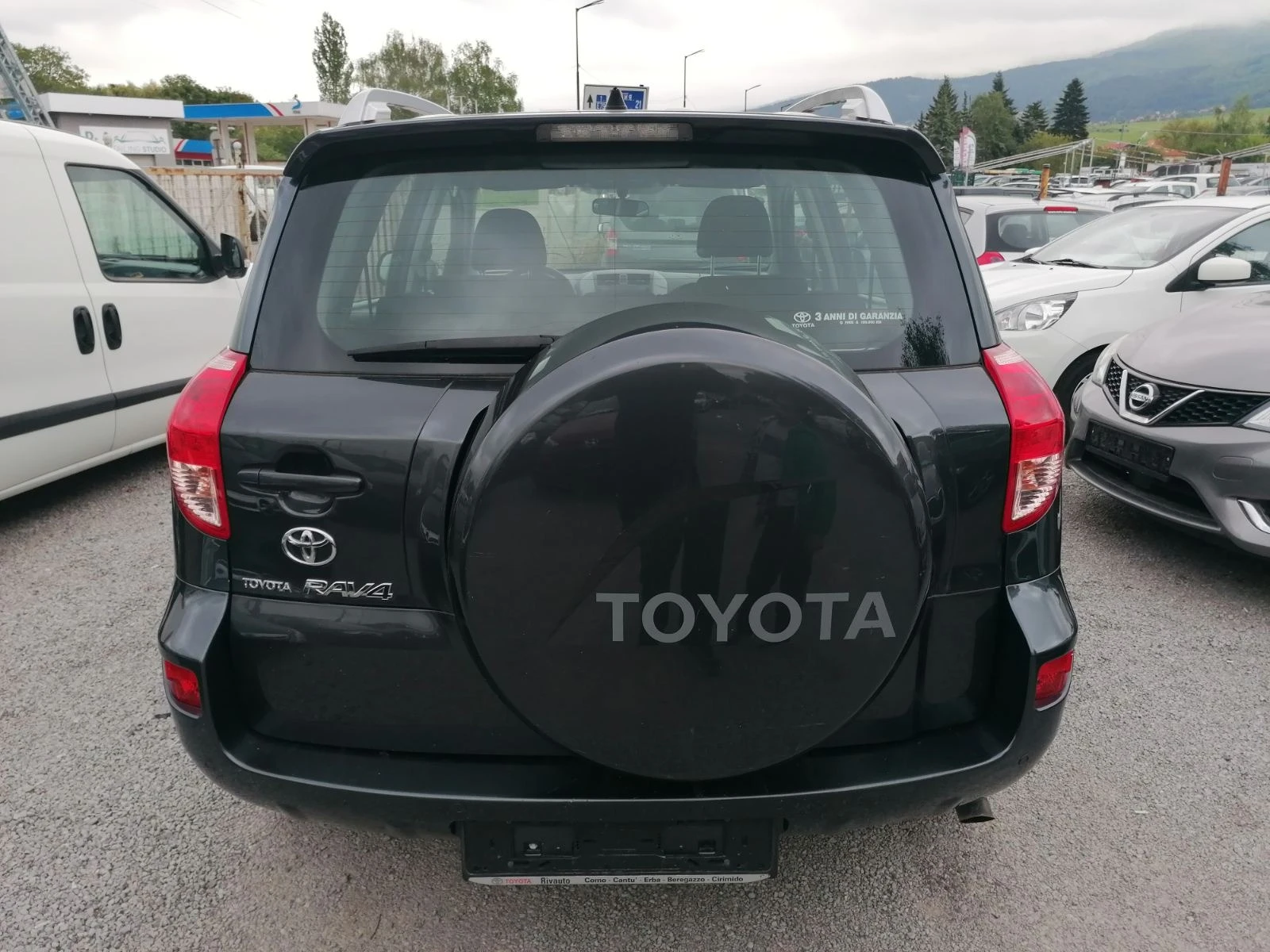 Toyota Rav4 2.0 - изображение 6